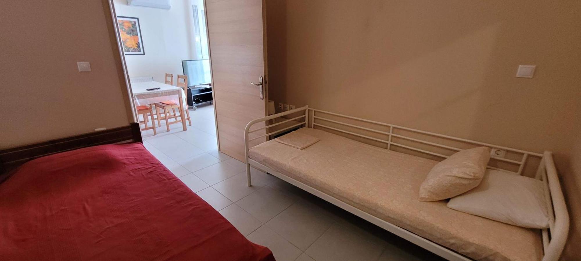 Family Apartment Derveni Bagian luar foto
