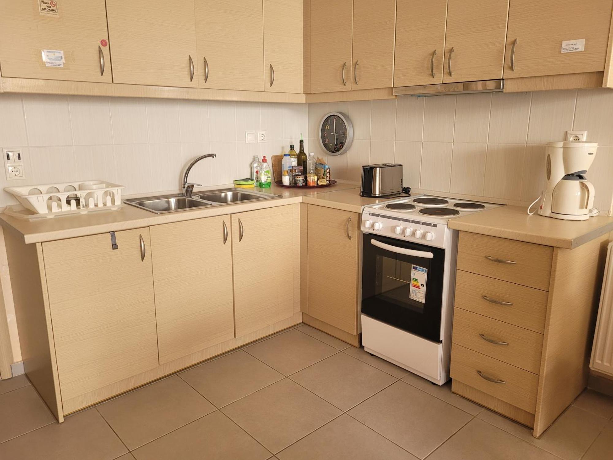Family Apartment Derveni Bagian luar foto